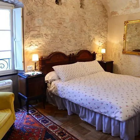 ベッド・アンド・ブレックファスト La Terrazza Di Vico Olivi 4*
