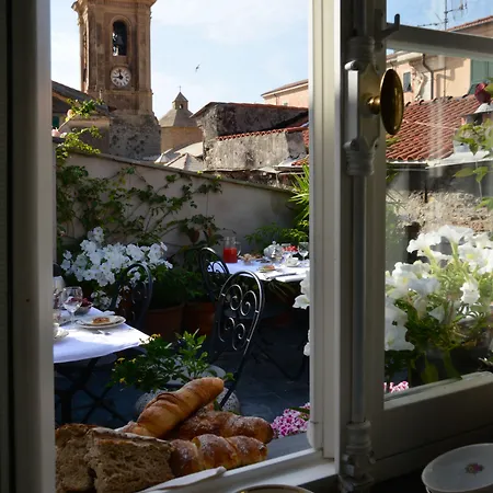 La Terrazza Di Vico Olivi Nocleg ze śniadaniem Ventimiglia